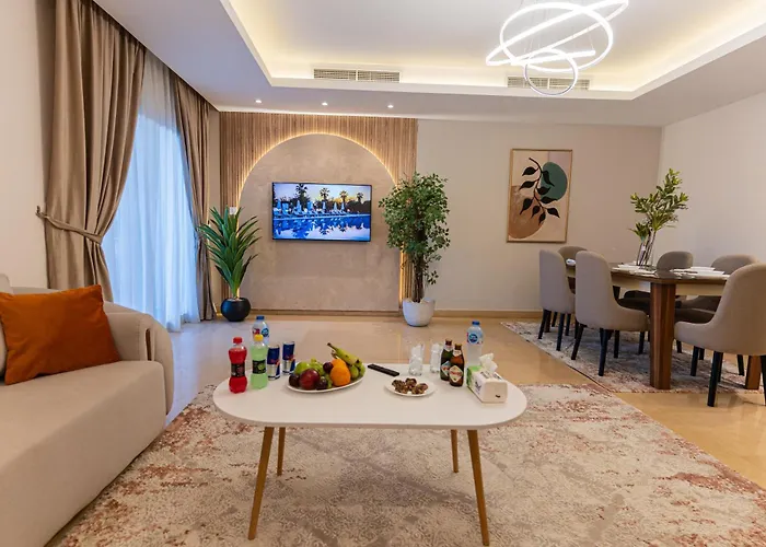 Rich Home 2Br With Garden