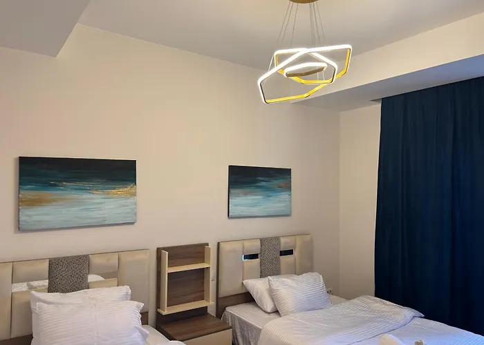 Rich Home 2Br With Garden